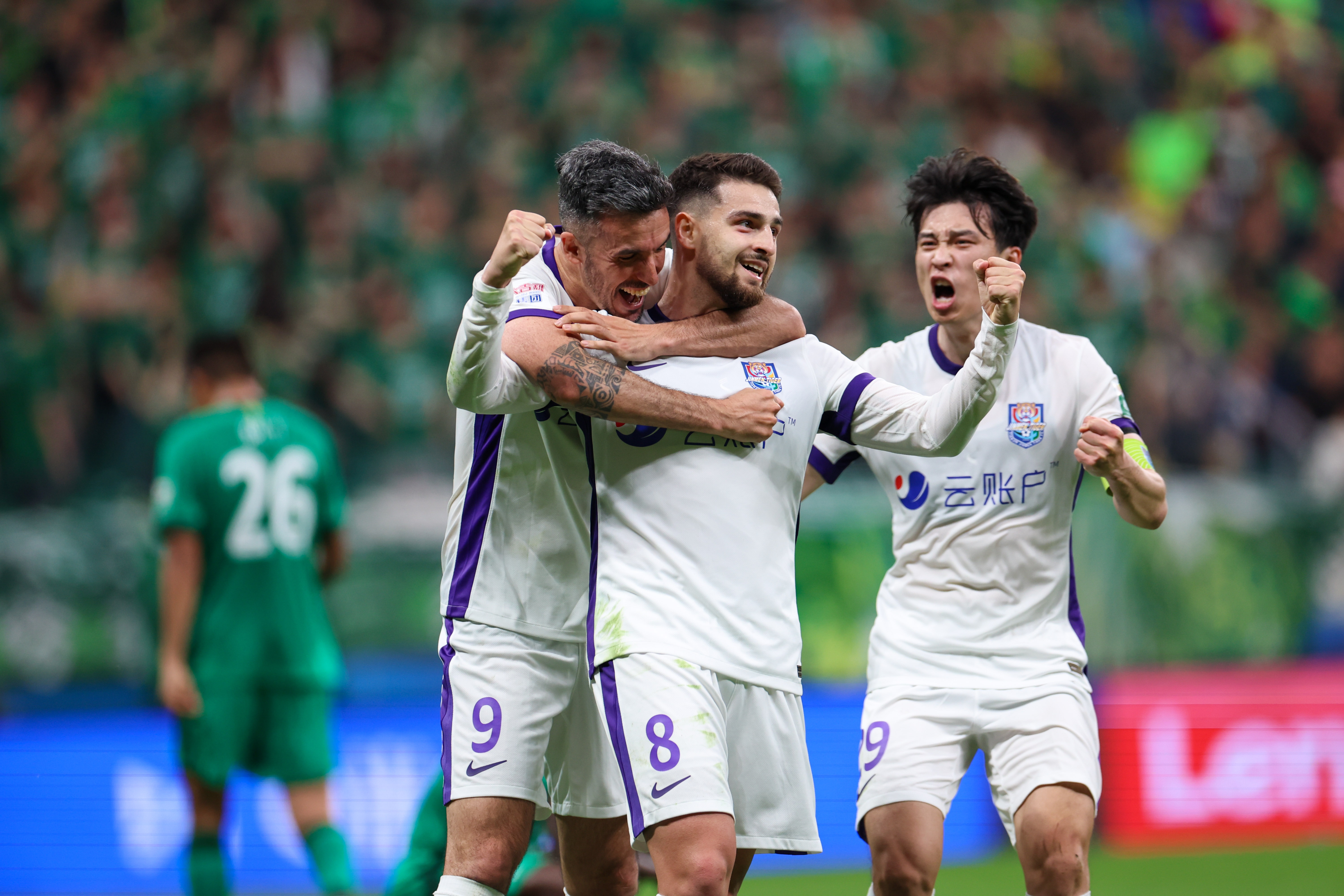 保級六分戰！津門虎三鎮外援對子，后防漏勺成勝負手