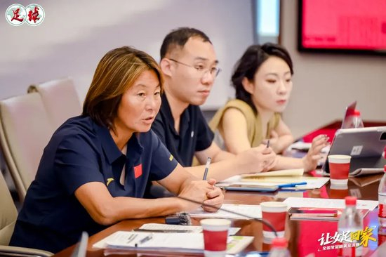 女足專業體制支撐穩定但上限受限，城鄉選材失衡與過早專業化成隱性瓶頸