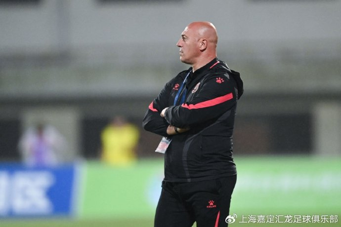 中甲三隊(duì)齊換帥：保級掙扎與沖超野心催生決策層果決換血