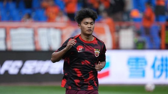 3-2客勝云南玉昆 蒯紀(jì)聞首秀半場(chǎng)被換下 武磊替補(bǔ)獻(xiàn)助攻