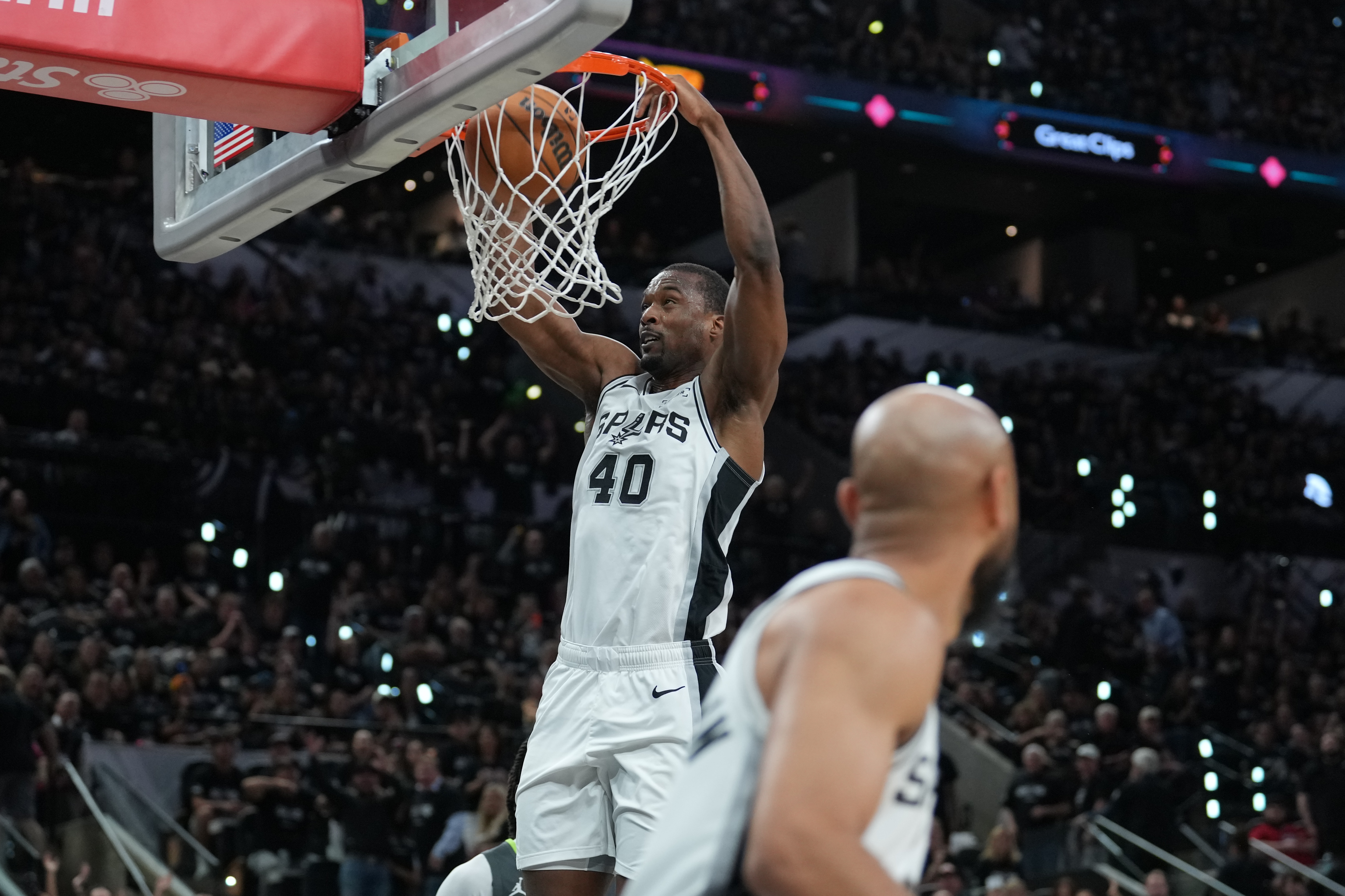 巴恩斯：馬刺依賴韌性經(jīng)驗(yàn) G2有信心回應(yīng)